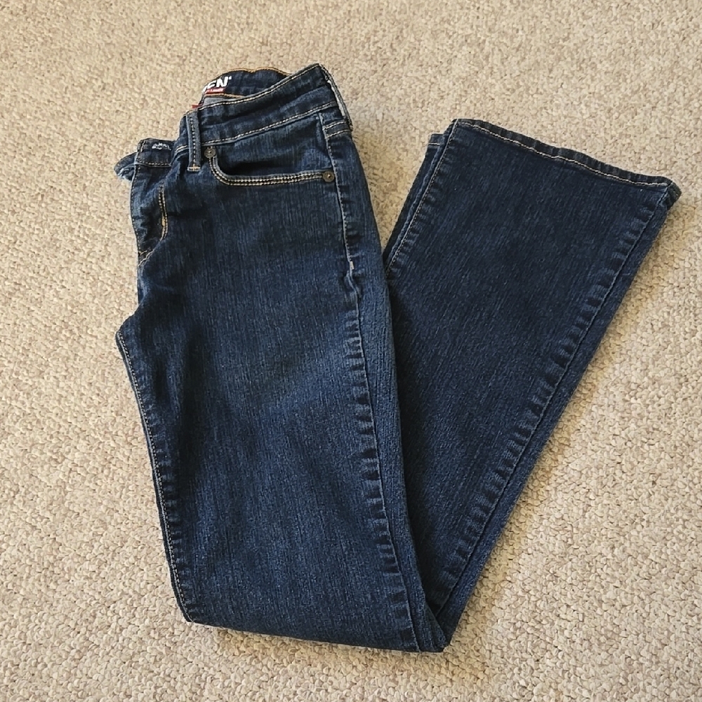 Denizen By Levi's Bootcut Denim Size 2MClassic Blue